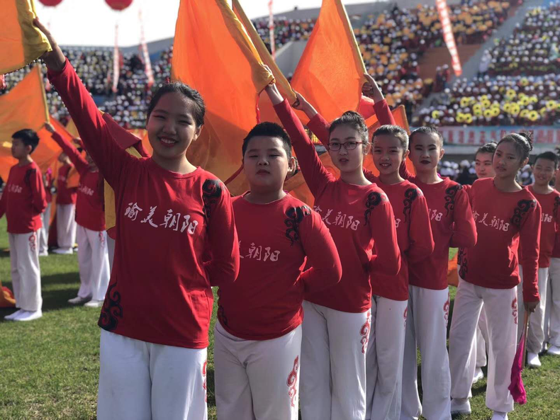 沈阳市沈河区举行万人中小学生田径运动会