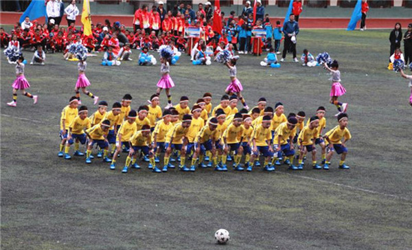 图片默认标题_fororder_2、运动会现场