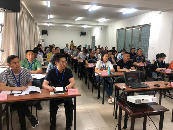 图片默认标题_fororder_开班现场