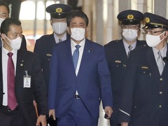 安倍晋三就任自民党修宪推进本部最高顾问 日本网友不干了