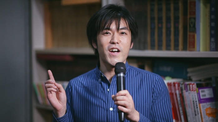 图片默认标题 图片默认标题_fororder_在中国工作的日本专家星和明说日本有很多影视及漫画作品改编自中国的《西游记》(何凌飞拍摄)