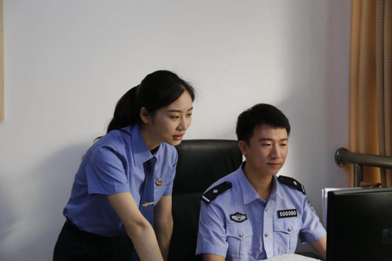 急稿【CRI专稿 列表】重庆检察官护航未成年人成长 推影视作品《莎姐日记》