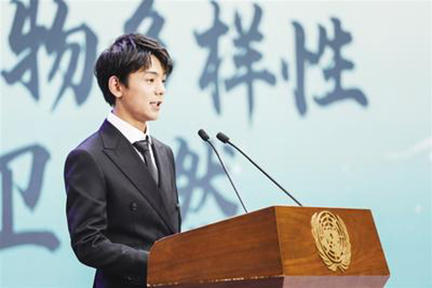 ＜中国青年の日・先端を走る若者＞ウイグル族の名司会者　ニグメット・ラクスマンさん