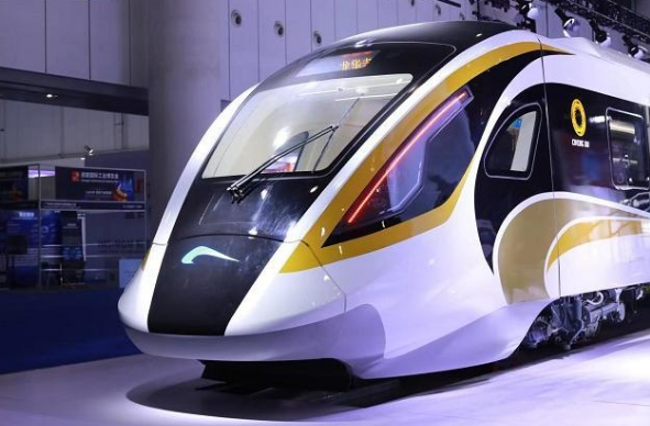 「黄金の仮面」新型通勤列車が成都に登場_fororder_22