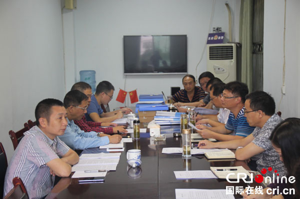 图片默认标题_fororder_督查组一行在林业局四楼会议室听取汇报