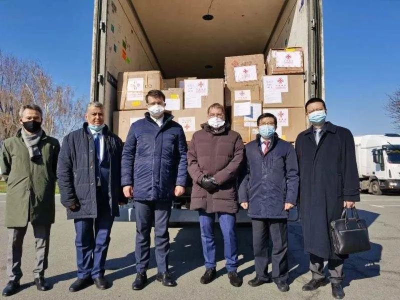 「人民日报」发布会上，这个总统3次感谢中国