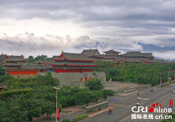 图片默认标题_fororder_朝礼大佛禅院（峨眉山旅游公司供图）