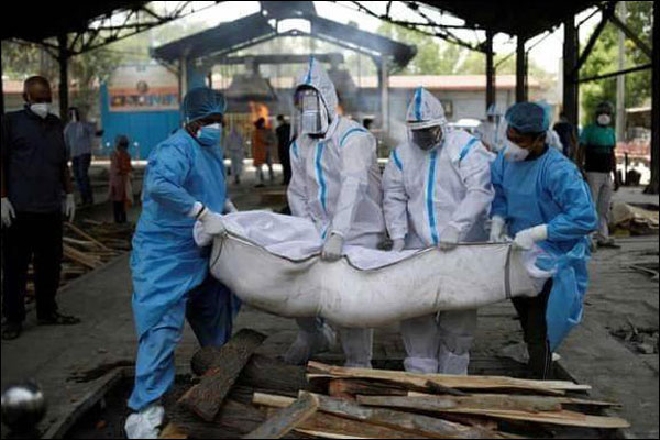 อินเดียมีผู้ติดเชื้อรายใหม่กว่า 13 ล้านรายในเวลา 4 วัน_fororder_20210426yd3