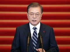 韩国总统文在寅：望韩朝、朝美重启对话