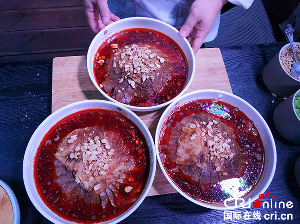 图片默认标题_fororder_做好的夫妻肺片-摄影刘垚