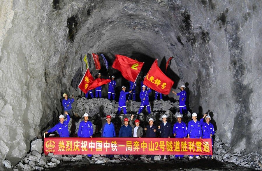 中国宝“藏”｜从唐蕃古道到川藏铁路——西藏交通的千年之变