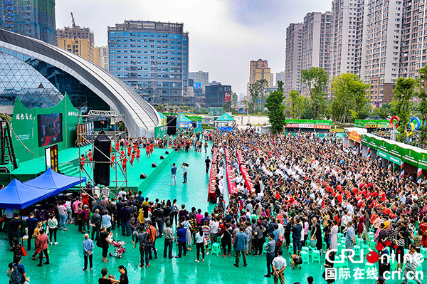 图片默认标题_fororder_活动现场人气旺盛（摄影-廖志全）