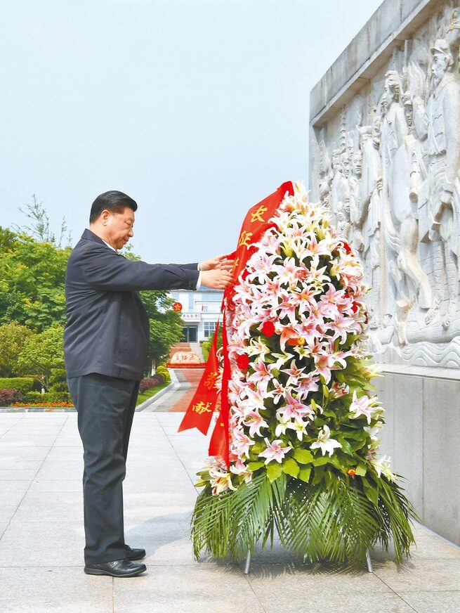 長征を振り返り　新たな長征の道を勇気をふるって前進_fororder_2