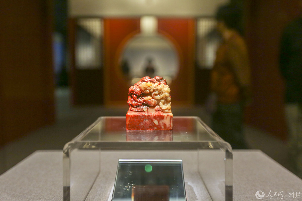 “雍正故宫文物大展”在沪举行 现场复原“军机处 “雍正故宫文物大展”在沪举行 现场复原“军机处