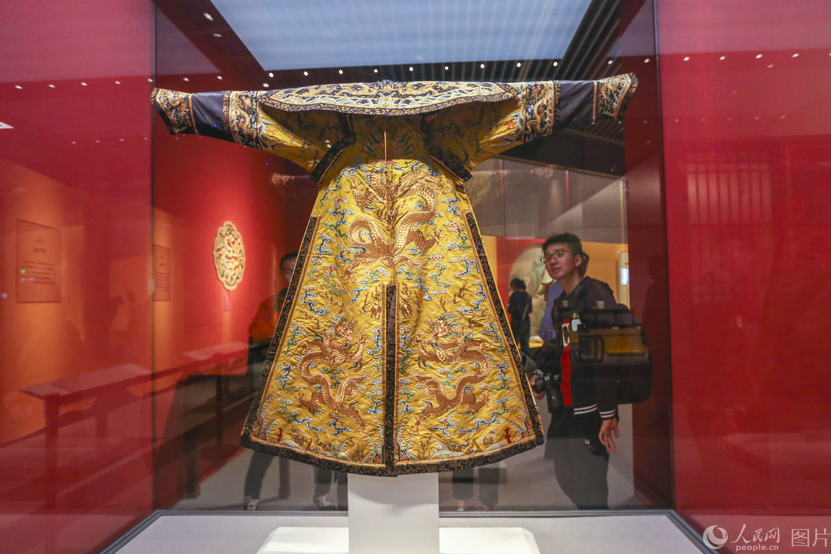 “雍正故宫文物大展”在沪举行 现场复原“军机处 “雍正故宫文物大展”在沪举行 现场复原“军机处