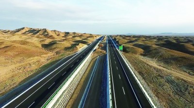 京新高速:一条发展繁荣幸福团结的“连心”路