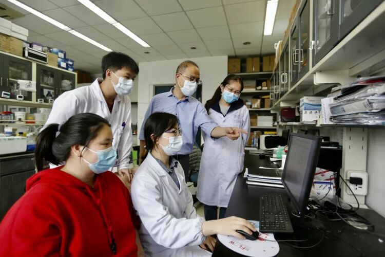 青年之问:人的一生应该怎样度过?