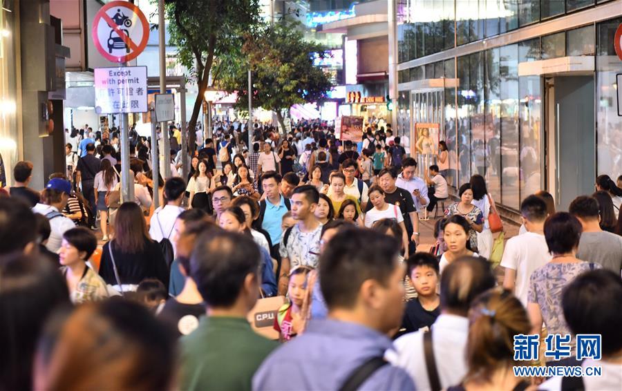 “超级黄金周”来临　香港旅游业大幅回暖(组图)