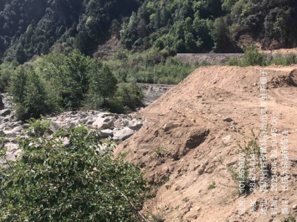 （转载）四川甘孜州九龙县建设项目野蛮施工 万方弃渣倾倒入河