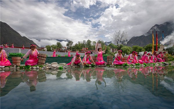 图片默认标题_fororder_5、实景剧《美人谷》表演-摄影-刘斌