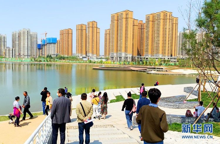 陕西长安：柳绿带朝烟清水绕新城 打造宜居公园城市
