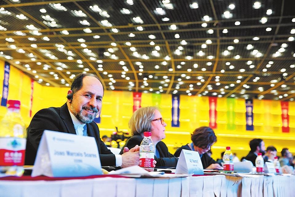 “一带一路”国际物流大通道合作论坛在郑州举行