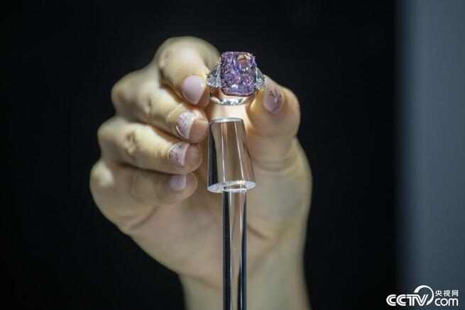 香港で15.81カラットのピンクダイヤモンド競売へ、予想価格41億円超_fororder_F-052－２1
