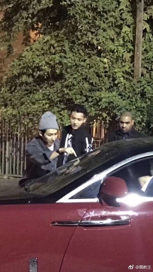 吴亦凡被曝现身洛杉矶酒吧 路透照超帅