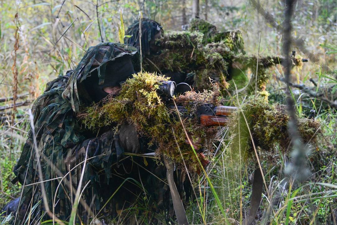 开练！俄空降兵与白俄特种兵谁隐蔽更深(组图)