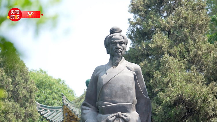 时政现场说丨医圣祠里话传承