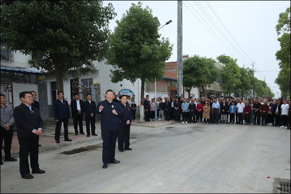 ปธน.จีนเยือนหมู่บ้านผันน้ำจากใต้ขึ้นเหนือ ชี้‘กินน้ำอย่าลืมคนขุดบ่อ พวกคุณคือคนขุดบ่ออย่างแท้จริง’_fororder_20210514ymc2