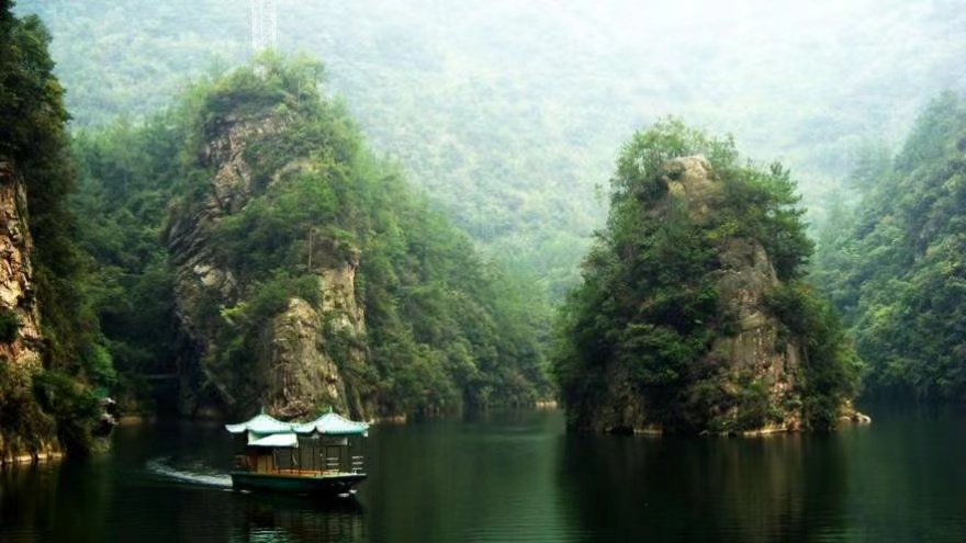 ทะเลสาบเป่าเฟิงหู มรดกโลกทางธรรมชาติที่จางเจียเจี้ย_fororder_1364465595