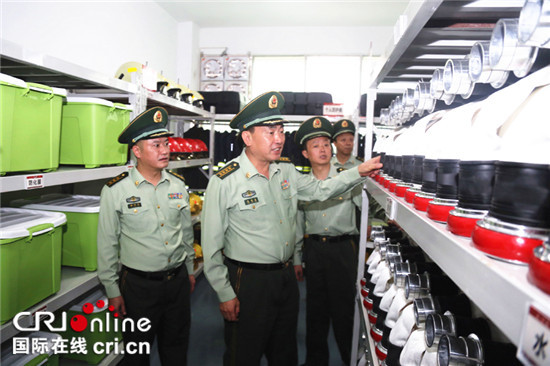 重庆市公安消防总队督导黔江区消防安保工作