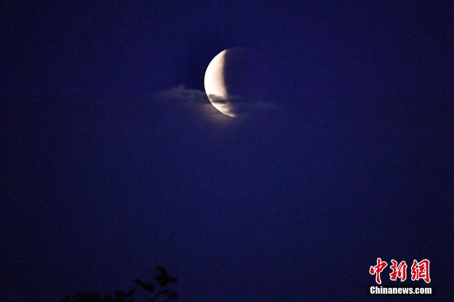 中国各地の夜空を照らした「スーパームーン」_fororder_FOREIGN202105271538000037092412793