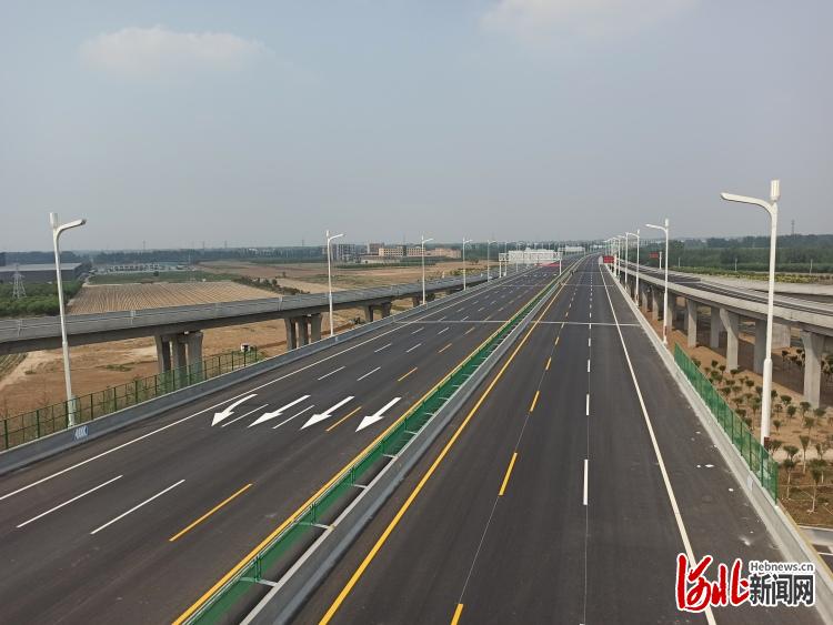 京雄高速河北段顺利通过交工验收具备通车试运行条件