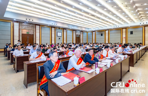 图片默认标题_fororder_6纪念自贡市关工委成立20周年大会现场（摄影-廖志全）