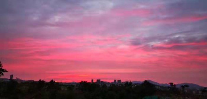 태산 정상에 비친 황홀한 저녁노을 태산 정상에 비친 황홀한 저녁노을_fororder_t5