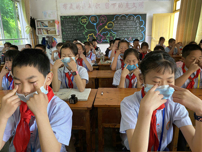 WHO 中国の近視人口は6億人超_fororder_ネット3 写真