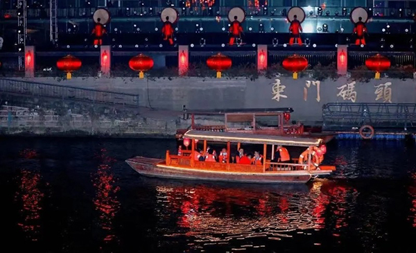 “点亮幸福美好生活 发现成都最美夜景”作品征集活动启动_fororder_夜游锦江-供图-成都市城市管理委员会