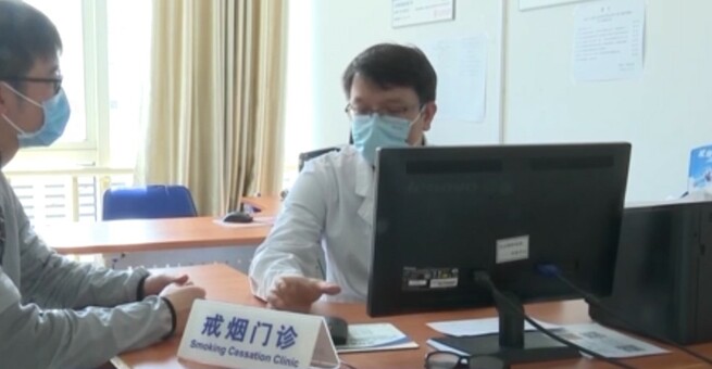 中国人の喫煙率は低下するも、依然として高い水準_fororder_網２