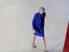 泰晤士报：英首相特雷莎·梅预计将于明日宣布辞职_fororder_1934f183af4542e78bb45036506e611b