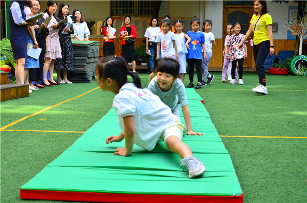 图片默认标题_fororder_温江区鱼凫双语幼儿园洪瑞老师呈现课例活动《小小兵》（成都市温江区鱼凫双语幼儿园-供图）