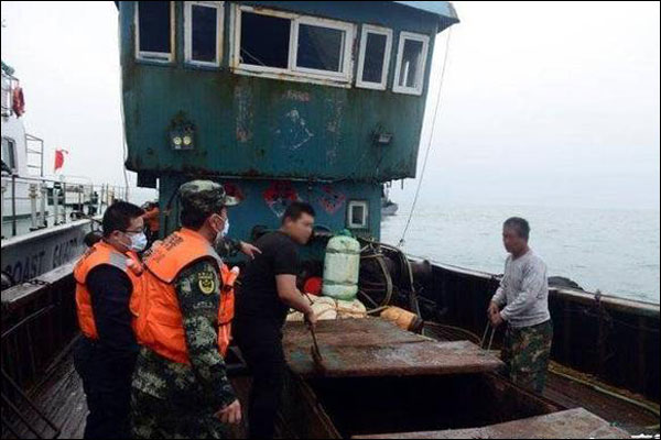 จีนจับเรือประมงเกือบ 400 ลำ ที่ออกจับปลาในช่วงหยุดการประมง_fororder_20210527xyq1