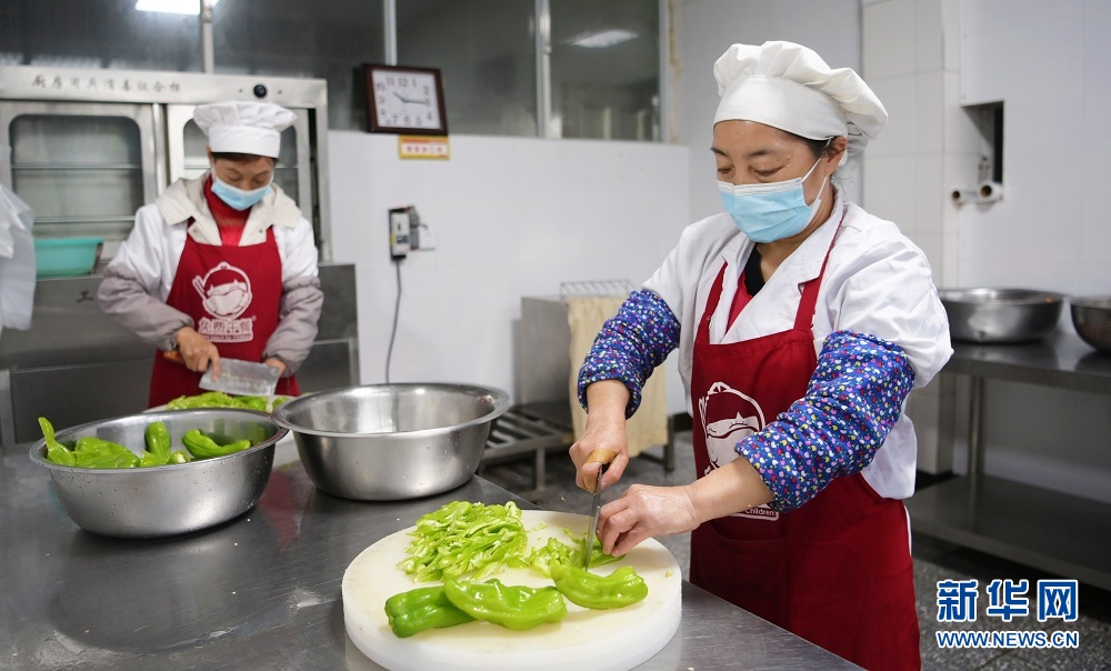 十年!阳光照进山区孩子们的心田