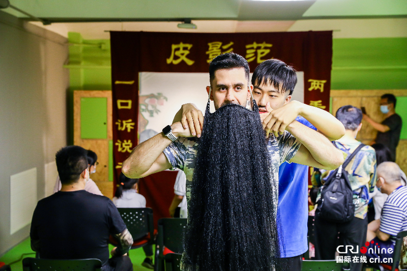 In Pics: Foreign Online Influencers Experience Cultural Activities at "Guangyi Plus" Public Culture Center_fororder_委内瑞拉大V