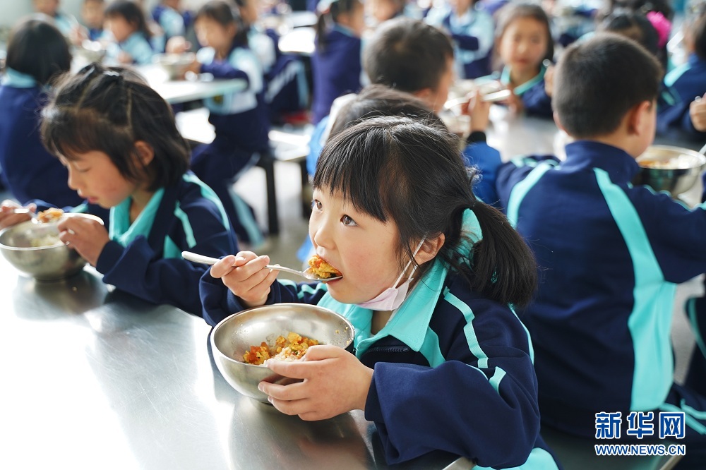 十年!阳光照进山区孩子们的心田
