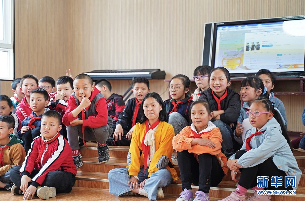 十年!阳光照进山区孩子们的心田