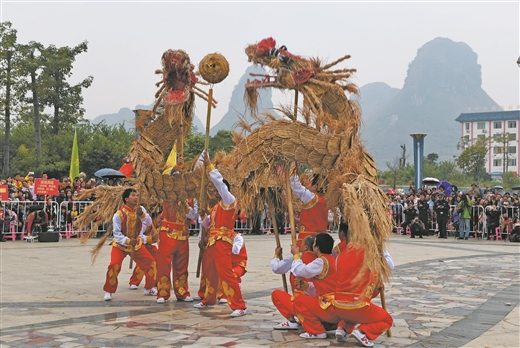 广西罗城：非遗有活力 旅游添魅力