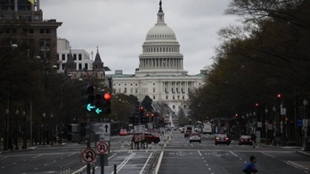美国童工现象触目惊心！“人权灯塔”何不照照自身？