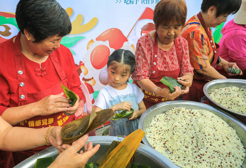 Warisan Budaya Tiongkok, Puspa Bangsa yang Ragam Warisan Budaya Tiongkok, Puspa Bangsa yang Ragam_fororder_feiyi4